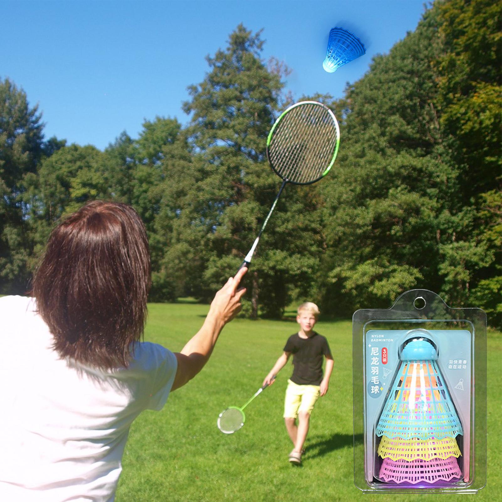 Set di 3 Volani LED Luminosi i - Badminton League recensione e prezzo
