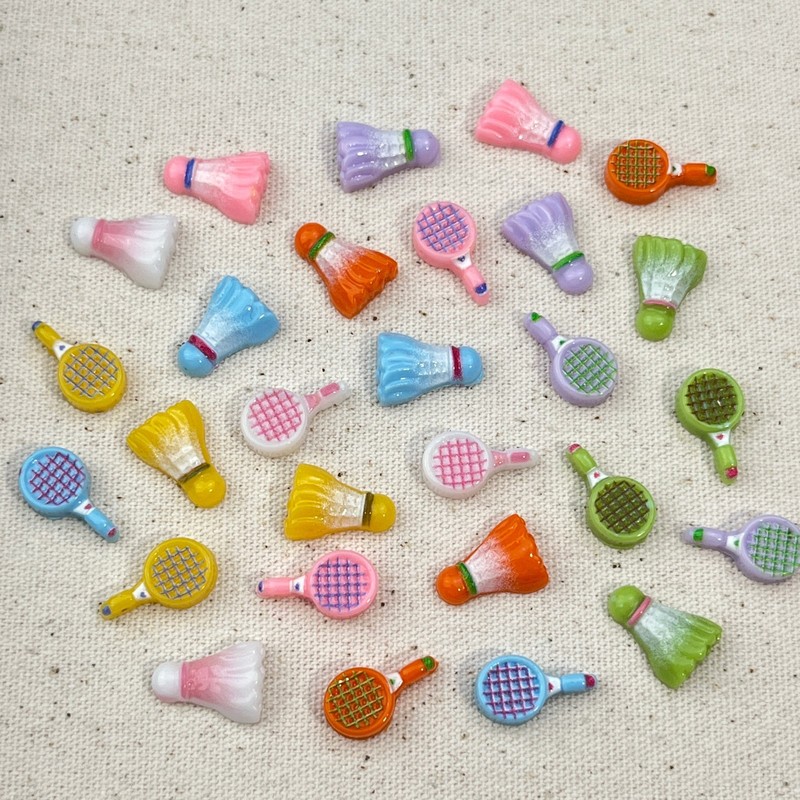 20 pz. Mini Ciondoli 3D a Form - Badminton Minion recensione e prezzo